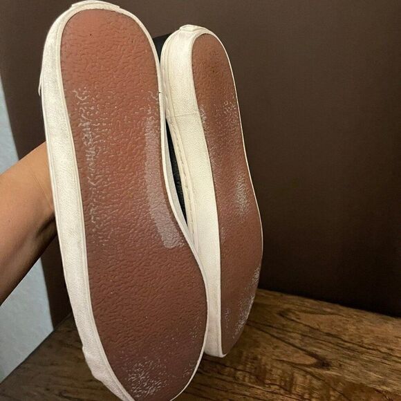 Old Navy Court Sneaker - Picture 9 of 9